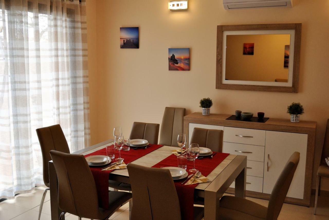 Chalet Adosado De Lujo Para 6 Personas En Golf Panoramica - Internet Fibra Gratis San Jorge  Kültér fotó